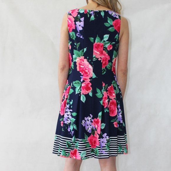 Jessica Howard floral fit and flare pleated dress sz 8 *2 - Picture 3 of 9